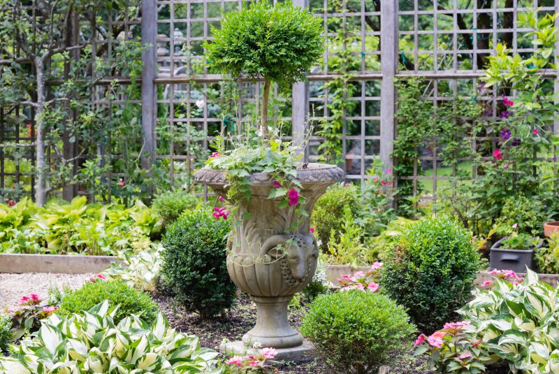 Topiary Shaping in Rockwall, TX